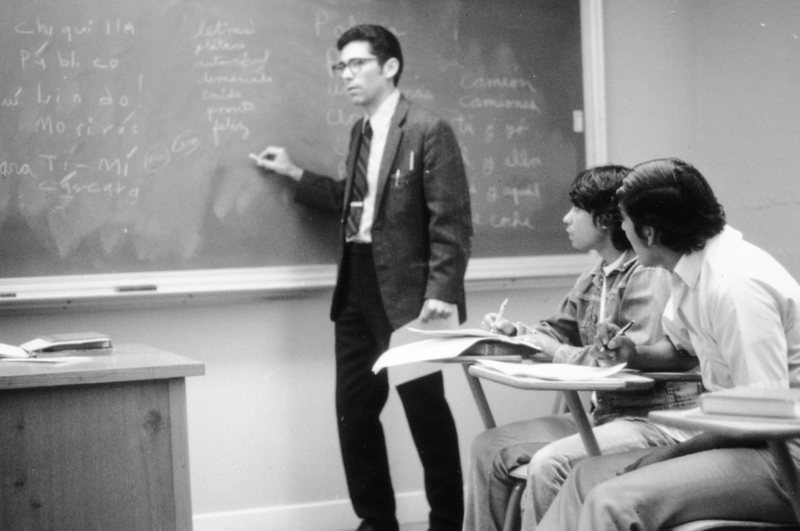 70's Classroom, Spanish