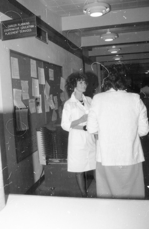 1988 Employees, Walter M. Pierce Library Party 08