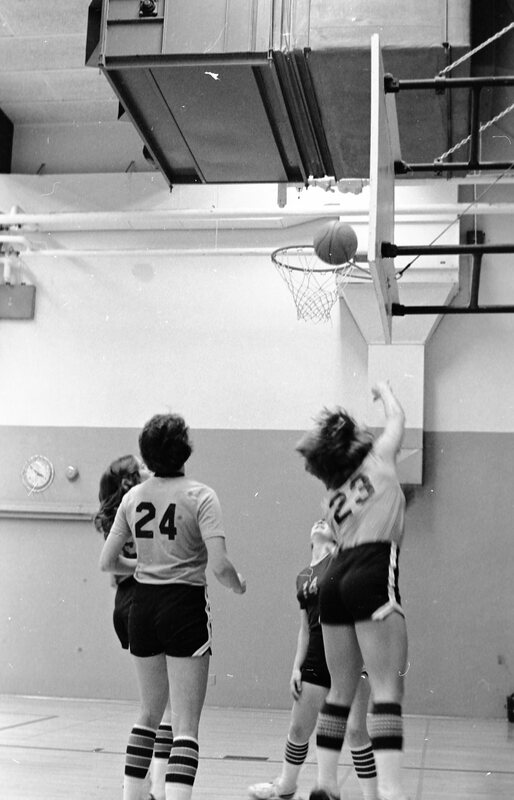 1978 Women's Basketball Action 11