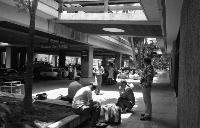 1982 Micronesian Trip, Hawaii Airport 03