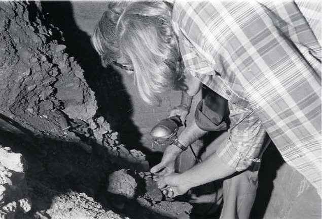 1978 Inlow Hall, Grave 01