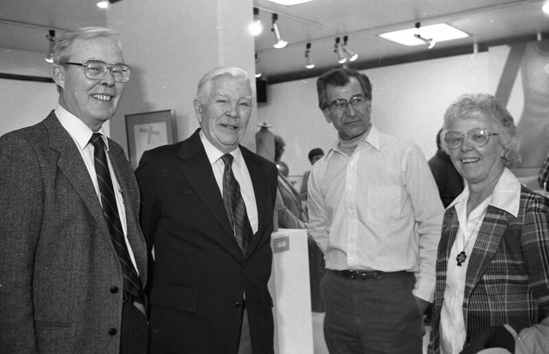 1986 Nightingale Gallery Dedication 02