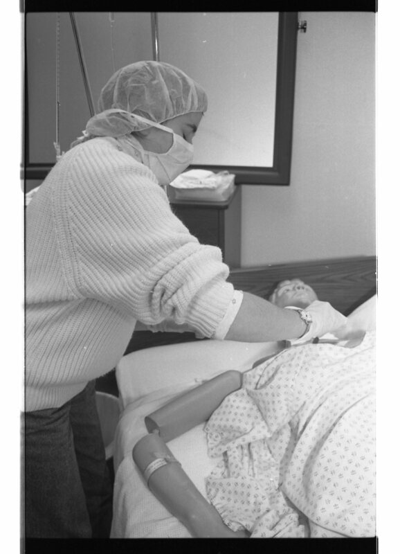 1989 Nursing Program, Patient Care 03
