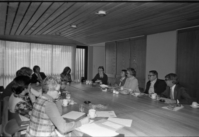 1976 Employees, Unknown Meeting 03