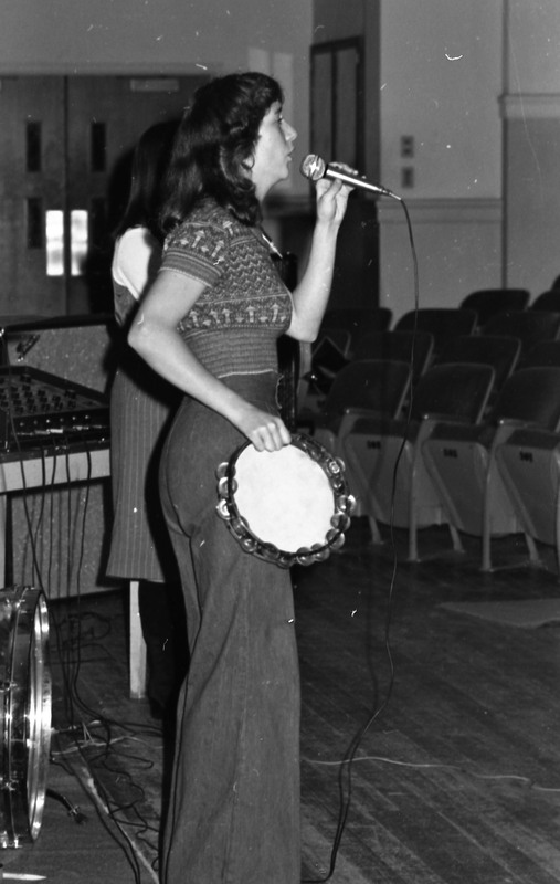 1976 Ambassadors, November Concert 04