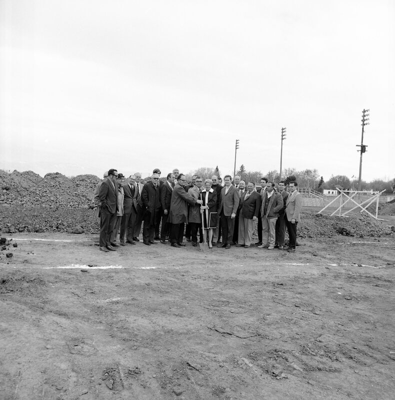 1972 Hoke Hall Ground Breaking 09