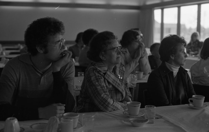 1981 Parent's Weekend, Sunday Breakfast 03