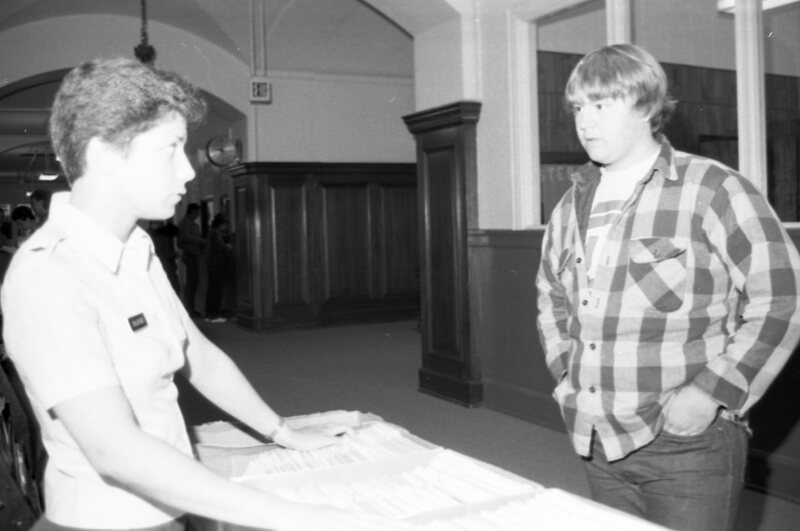 1985 Registration 08