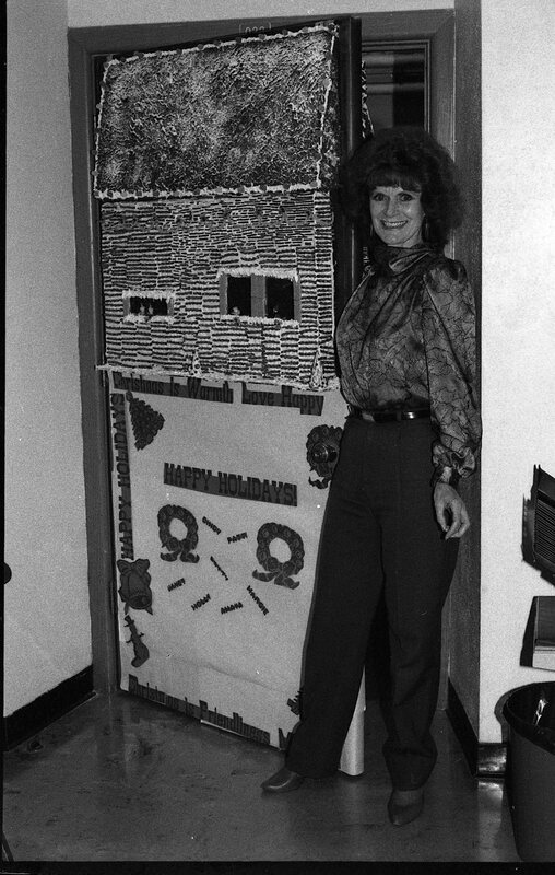 1990 Employees, Christmas Decorations 07