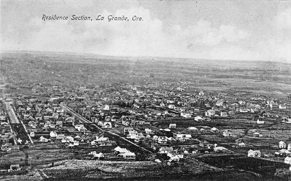 La Grande, Early-to-Mid 20th Century Residential Section View