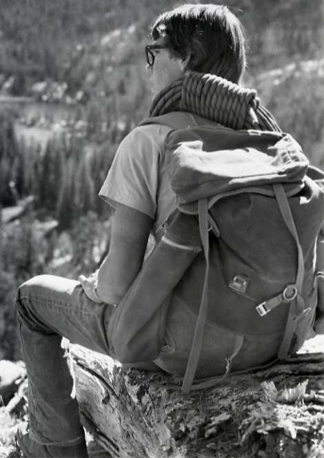 80's Outdoor Program, Hiker