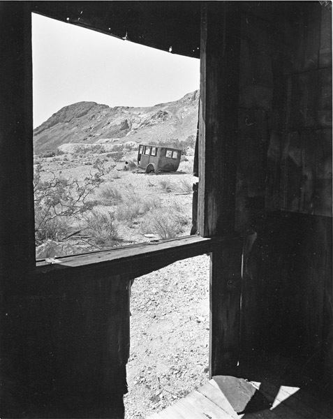 California, Ghost Town 19