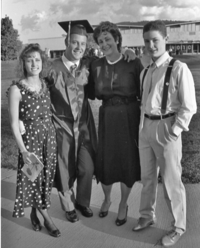 1989 Graduate with Family 03