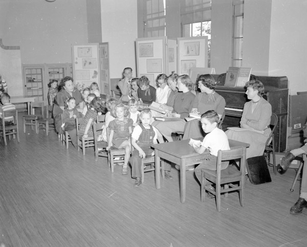 50's Ackerman Elementary Classroom 2-1