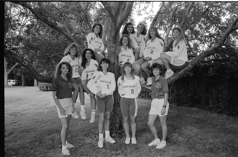 1991 Volleyball Team 02