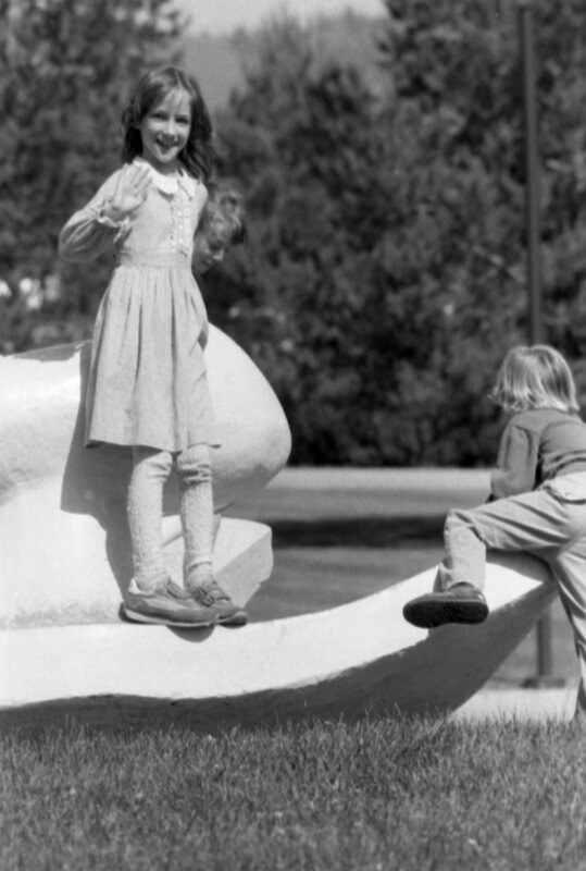 1987 Ackerman Elementary School, Outdoors 03