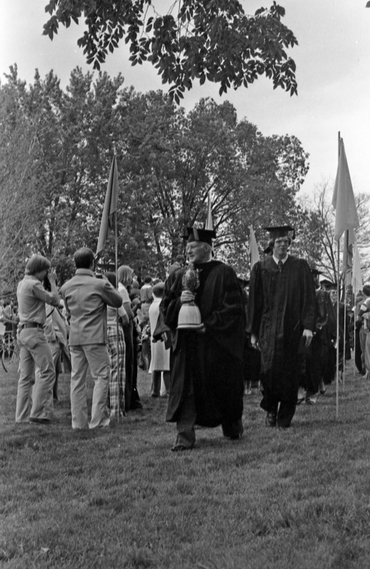 1977 Graduation, Faculty Walk 07