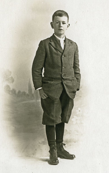 Portrait - Lisle, Wallace 2