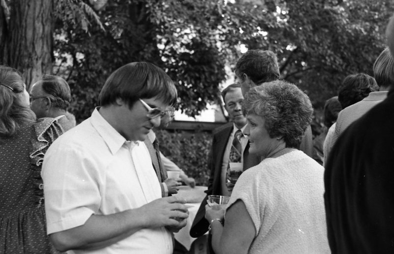 1982 Faculty & Staff Reception 05