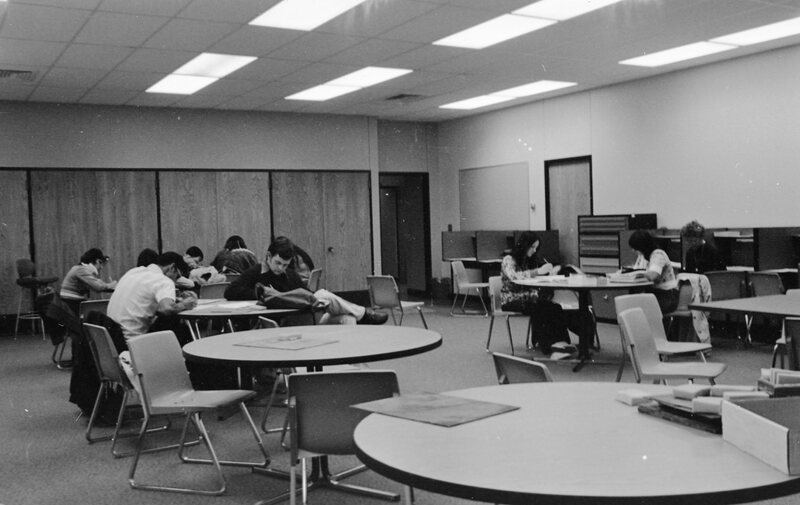 1975 Languages, Bilingual Studies 13