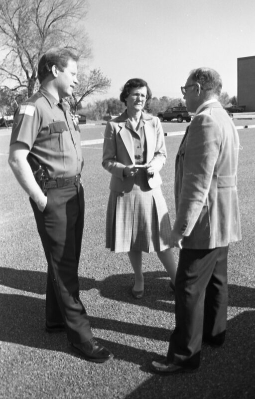 1986 Employees, Parking Lot 05