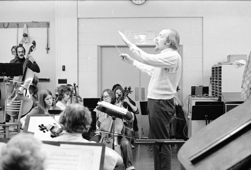 1975 Symphony Orchestra, Rehearsal 05