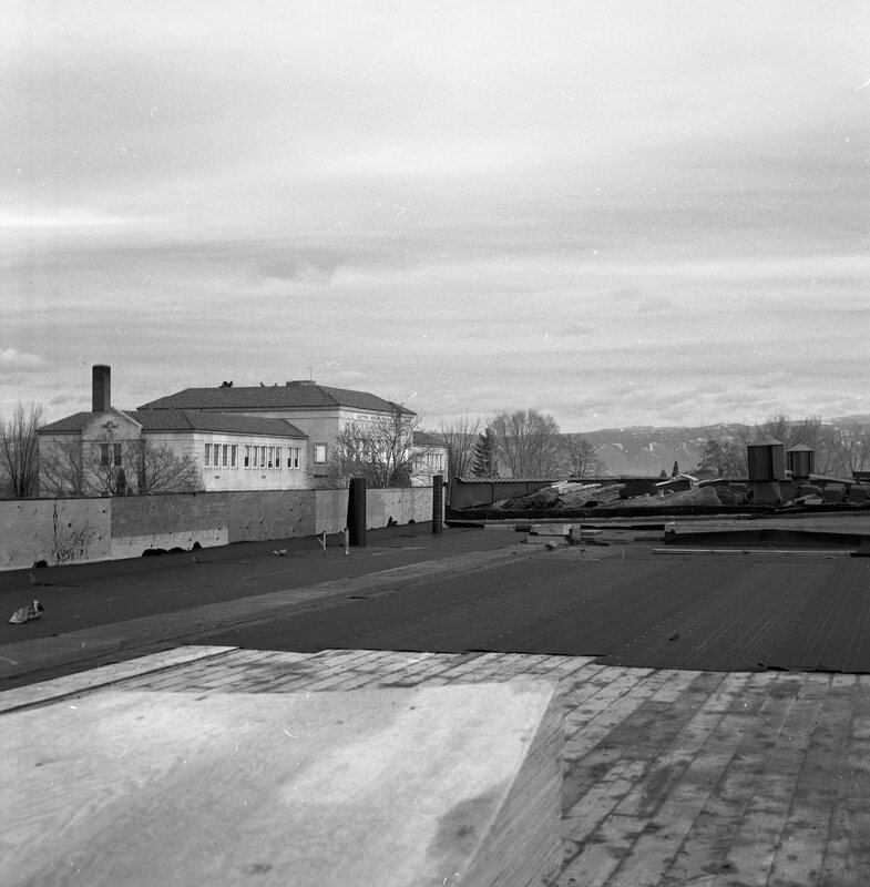 1971 Walter M. Pierce Library Remodel, Roofing 07