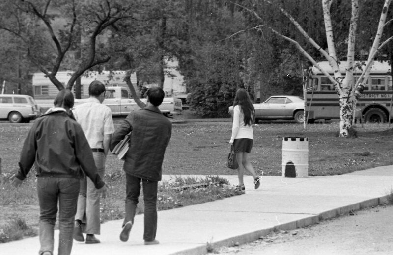 1974 Students, Walking 06