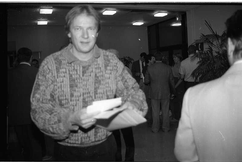1990 Employees, Reception 03