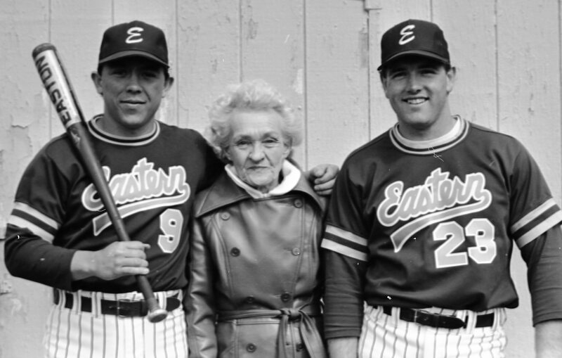 1986 Baseball Players & Guest 02