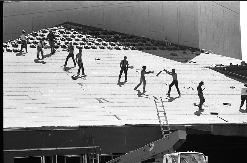 1989 Loso Hall Construction, Roof 02