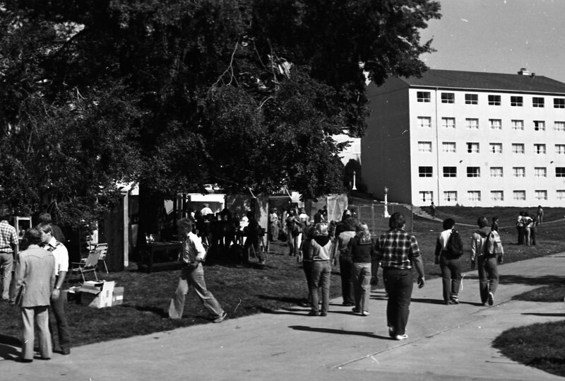 1982 October Folk Festival, Booths 05