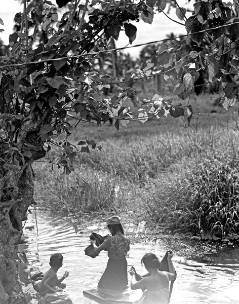 Leyte Locals do Laundry 1