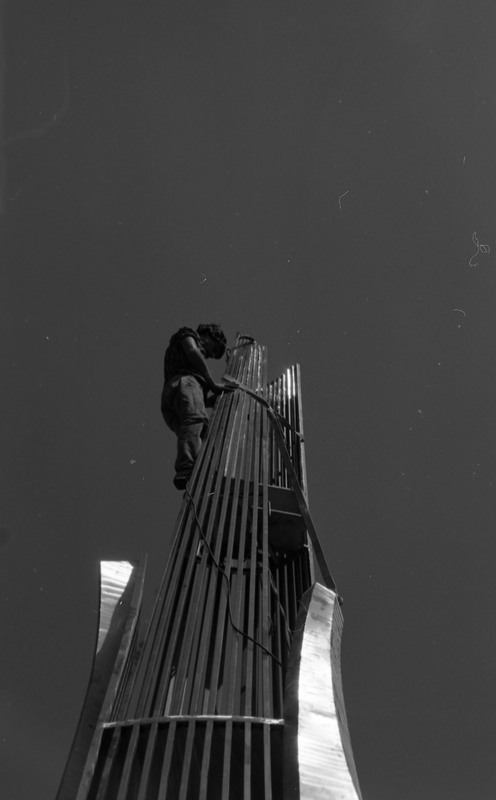 1981 Sculpture, Amphitheater Install 02