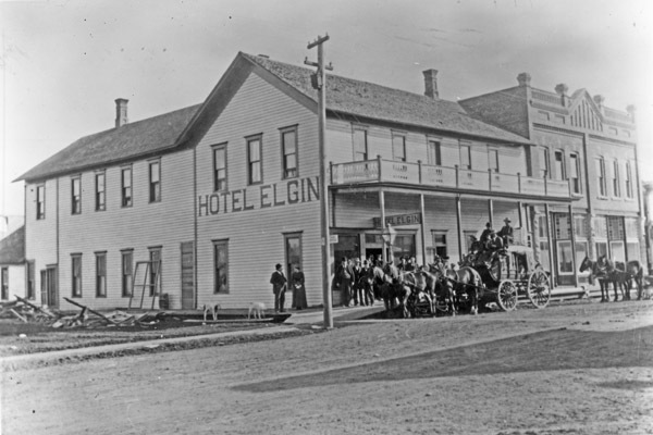 Elgin, Hotel &amp; Stagecoach 1