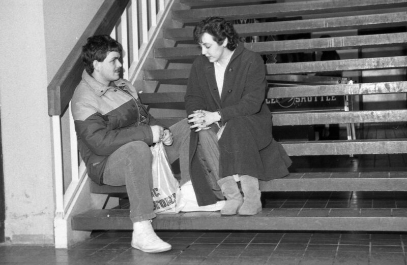 1986 Students, Couple on Stairs 03