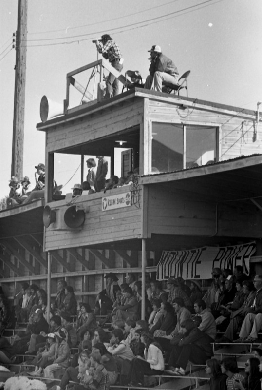 1977 Football Fans 02