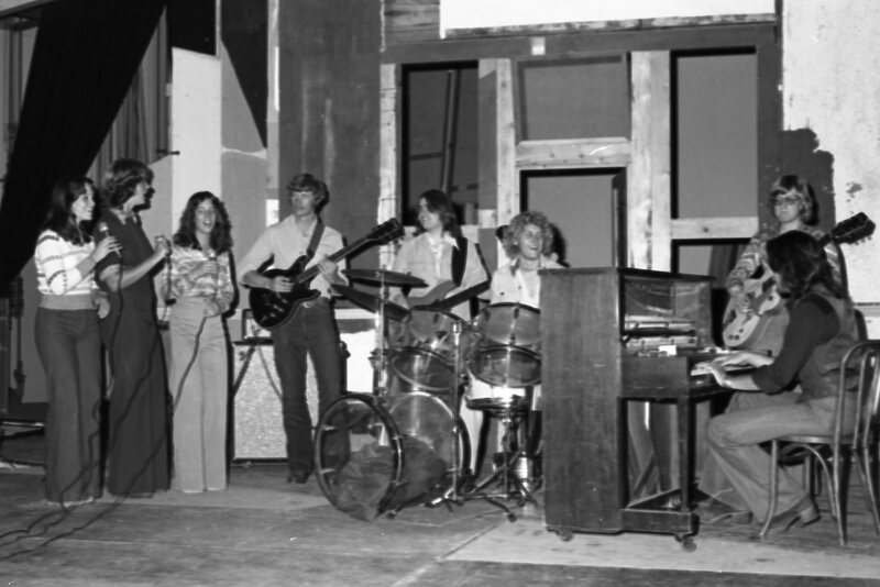 1976-77 Ambassadors 10
