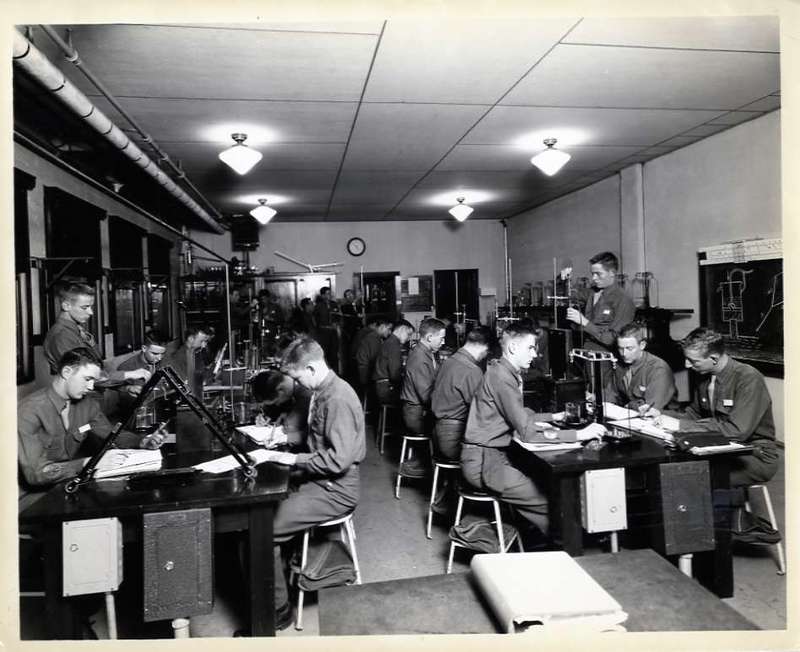 40's Training Command Students