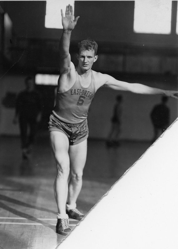 30's Basketball Player 7