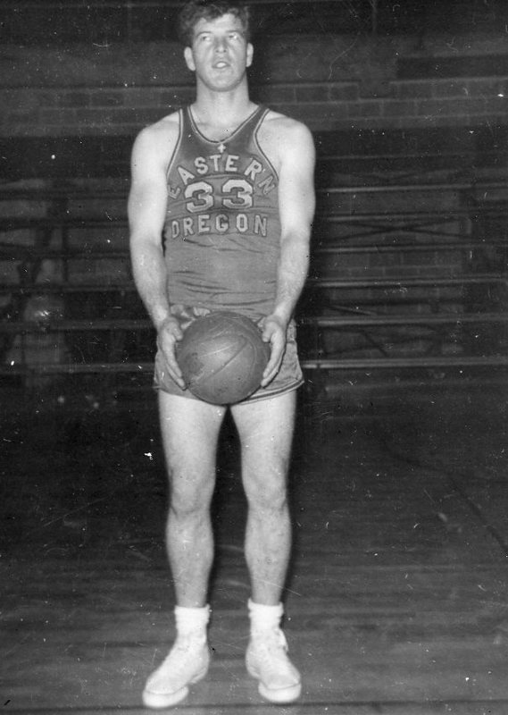 1955-56 Basketball Player 9