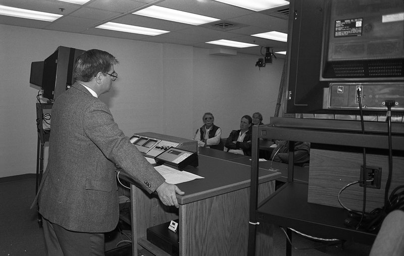 1991 Education Network, Inauguration 07