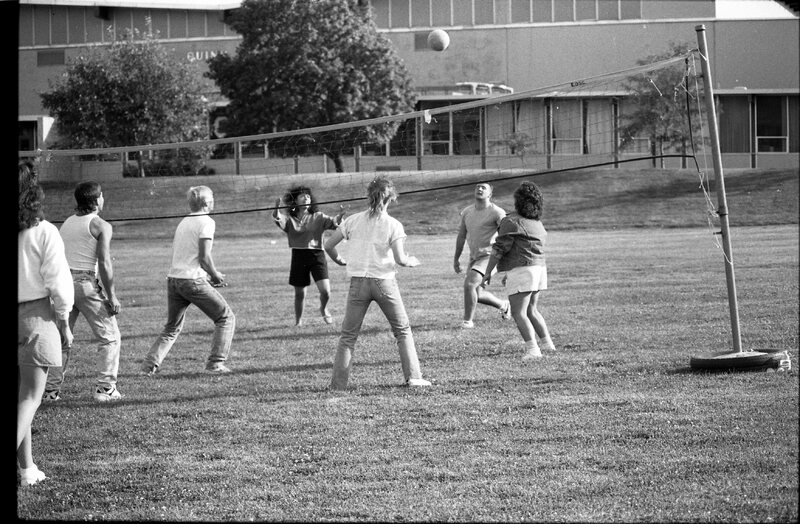 1988 Volleyball, New Students 10