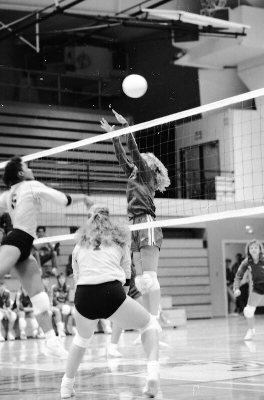 1988 Volleyball Action 05