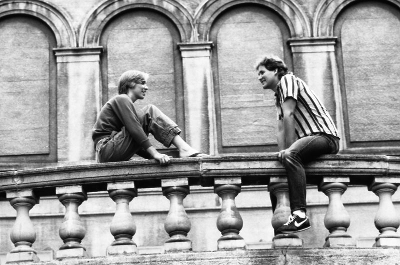 1986 Students, Railing