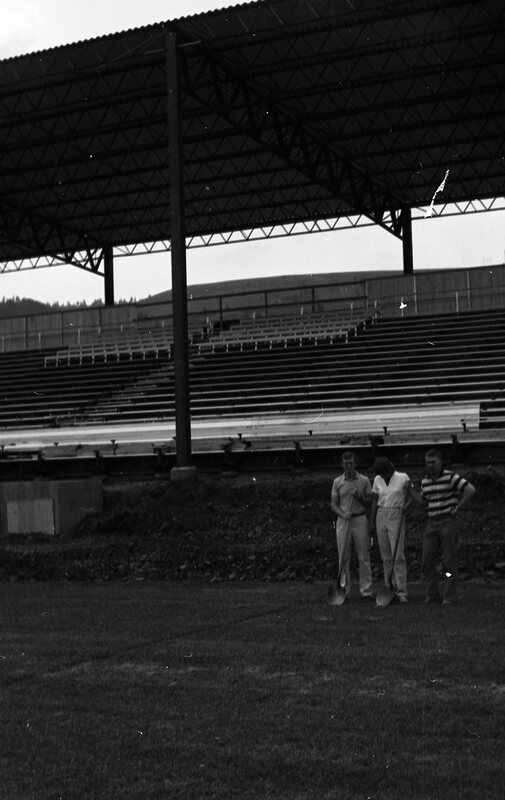 1984 Stadium Construction 11