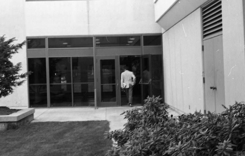 1980 Zabel Hall Side Entrance 02