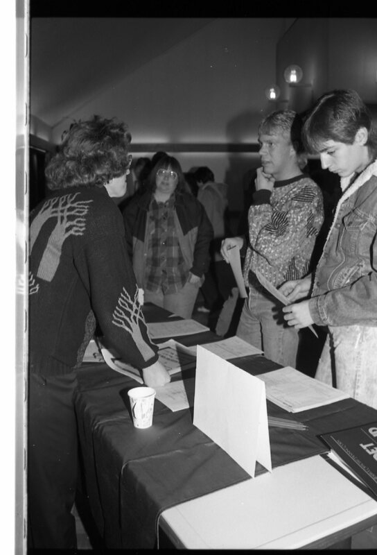 1990 Orientation, Admissions 06