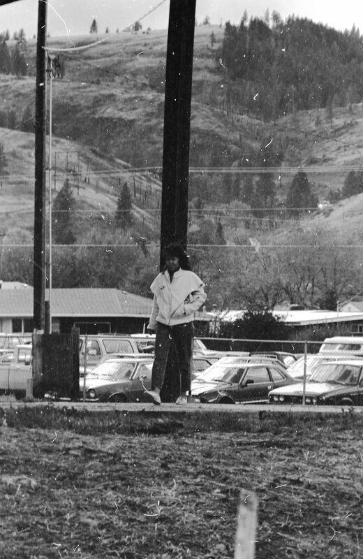80's Students, Outdoors 04