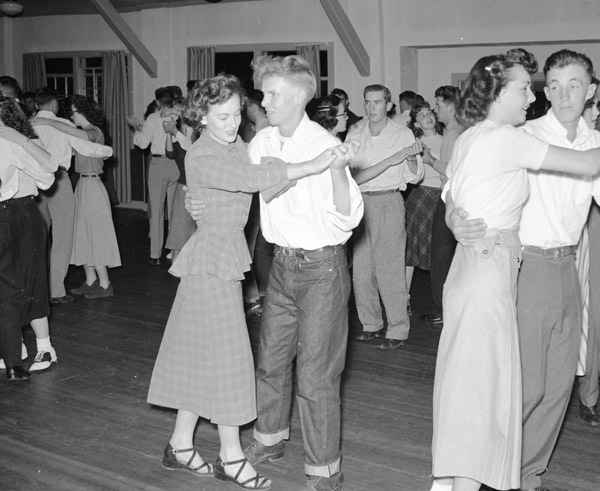 1949-50 Dance, Fall Mixer 16